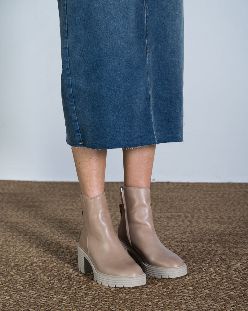 Malini Ankle Boot Taupe
