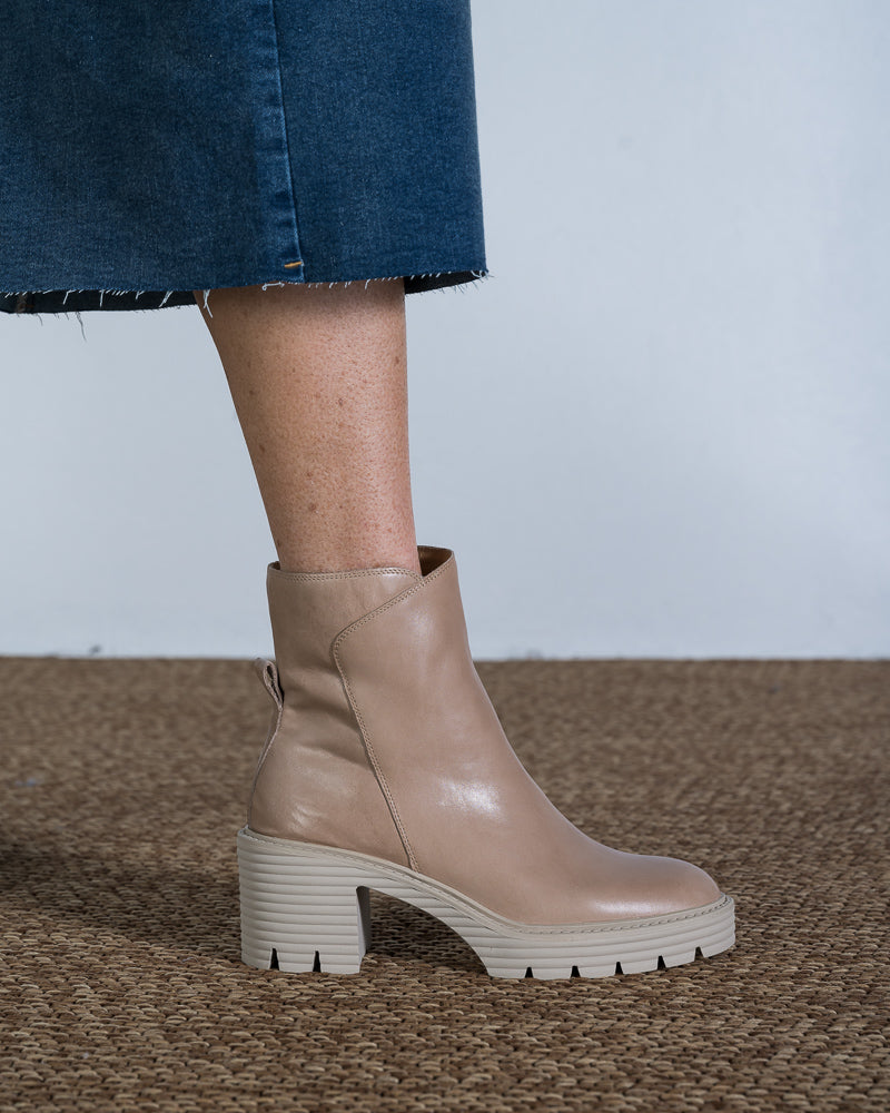 Malini Ankle Boot Taupe