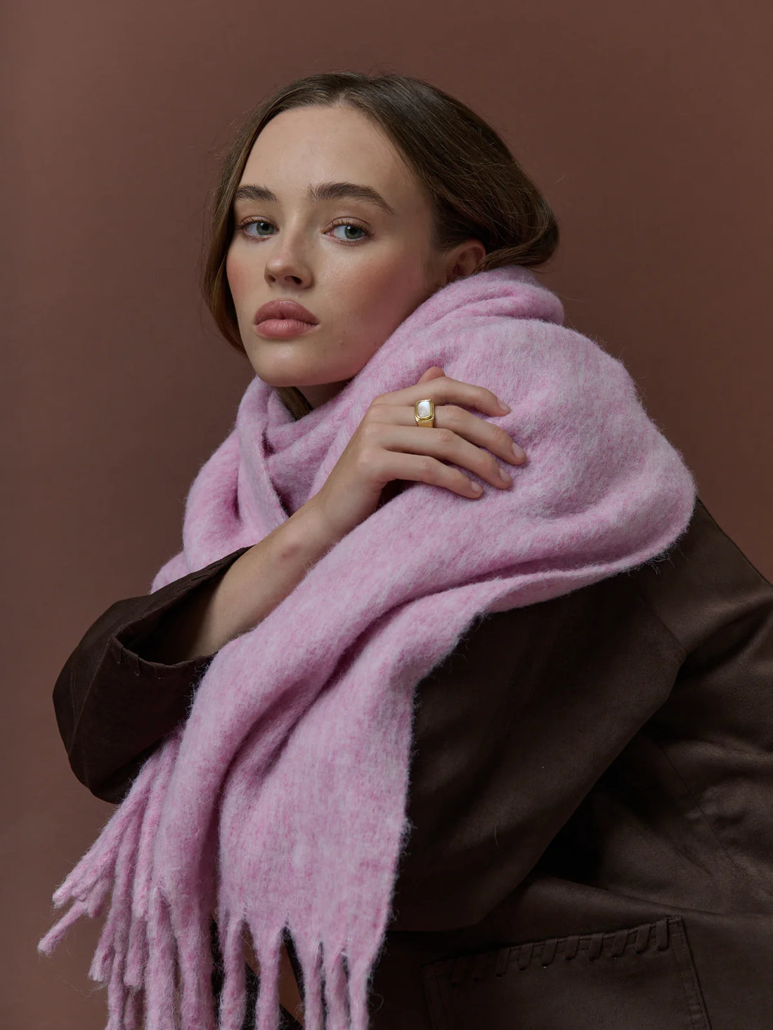Betty Fluffy Scarf Pink