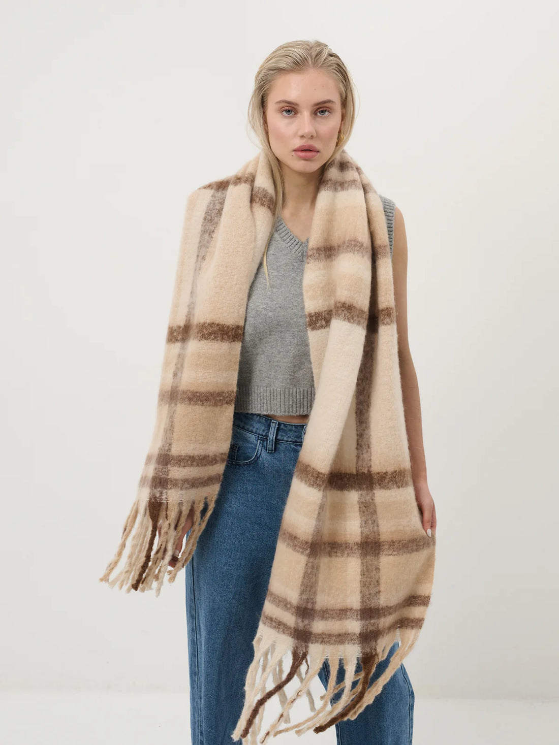 Cono Checkered Scarf Camel Multi