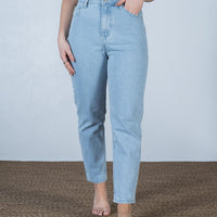 Hayley Mum Jean  Light Denim