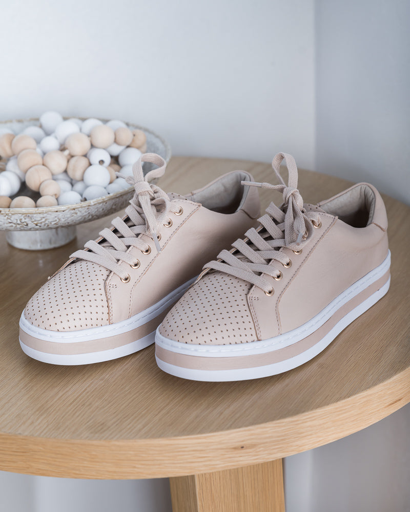 Paradise Leather Sneaker Naked