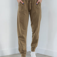 One Ten Willow Everyday Leisure Pant in Olive now at Mojo on Main