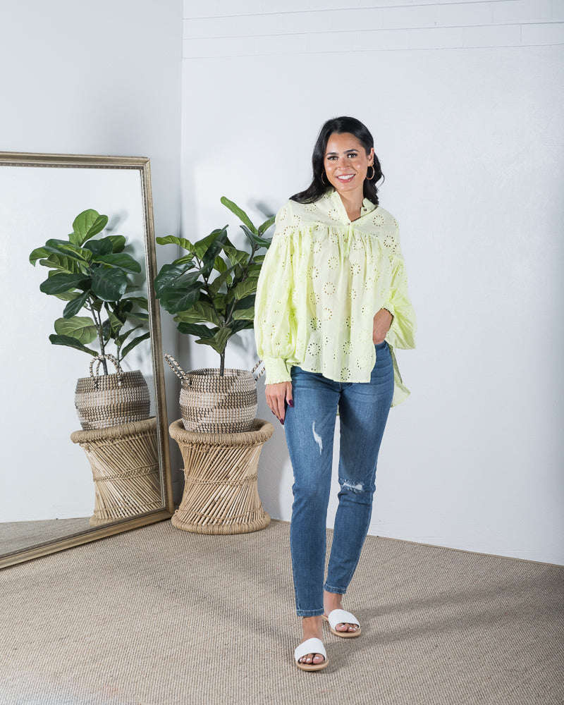 Stacey Broderie Top Lime